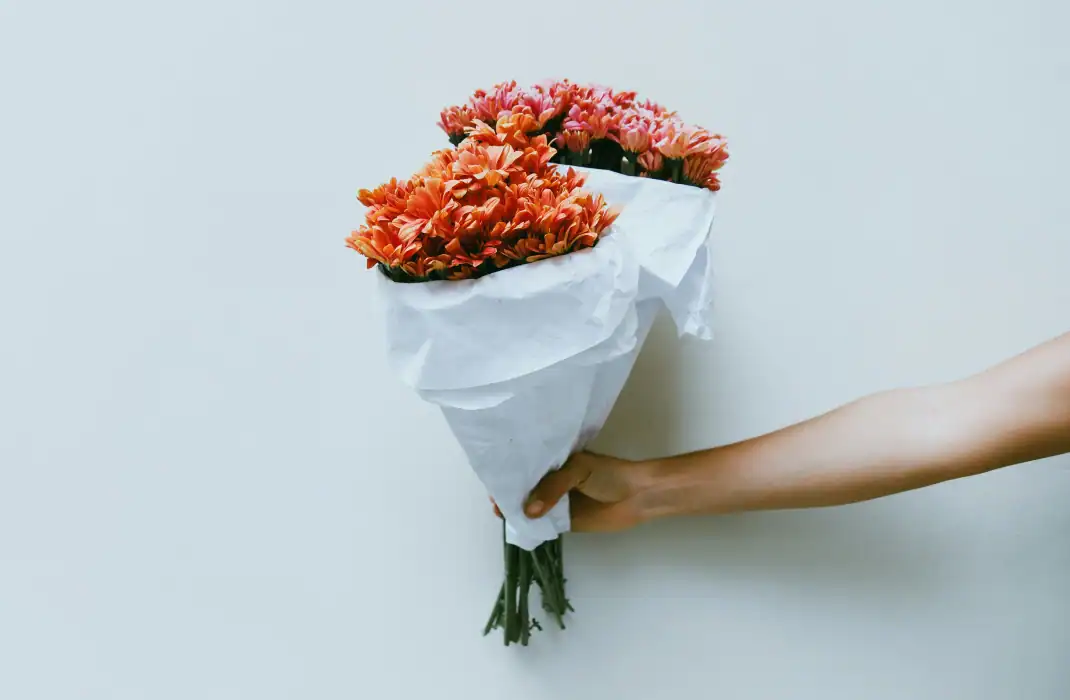 small engagement gift like flower bouquets